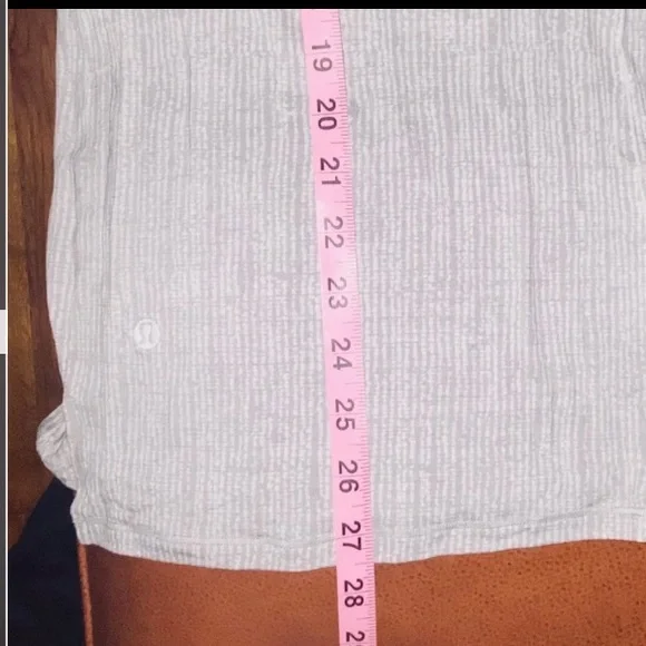 lululemon burnout tee - Picture 7 of 8